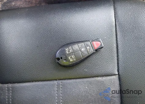 2016 Chrysler Town & Country Touring from USA, damaged, VIN 2C4RC1BG0GR293316